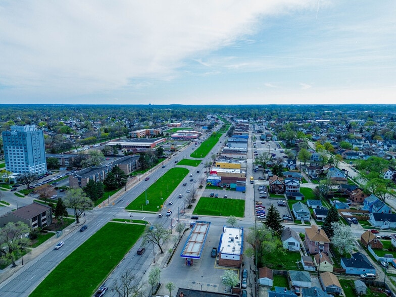 More Photos Of 1470 Paris Ave, Lincoln Park Multifamily For Sale