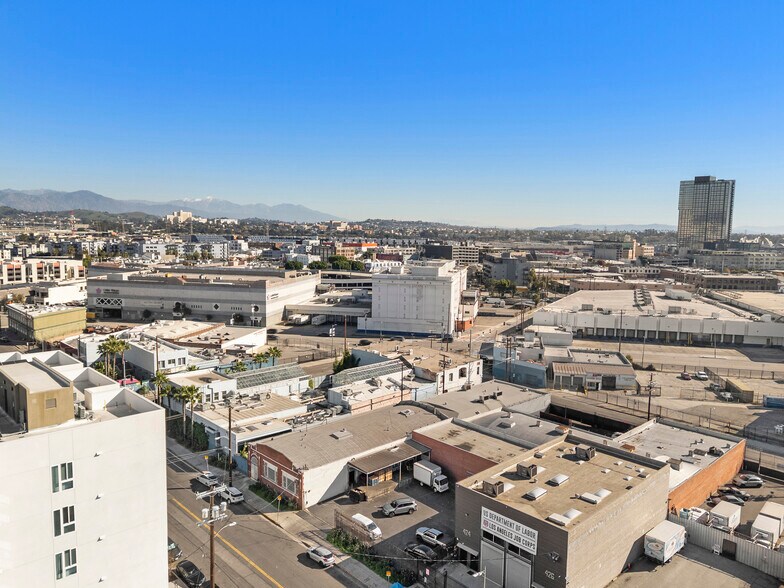 More Photos Of 410-414 Towne Ave, Los Angeles Warehouse For Sale