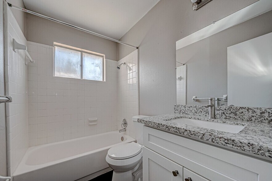 More Photos Of 7315 Housman, Houston Specialty For Sale