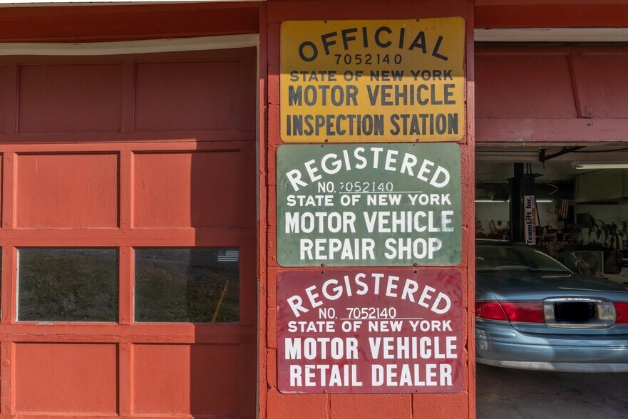 More Photos Of 441 Broadway 9W, Port Ewen Manufacturing For Sale