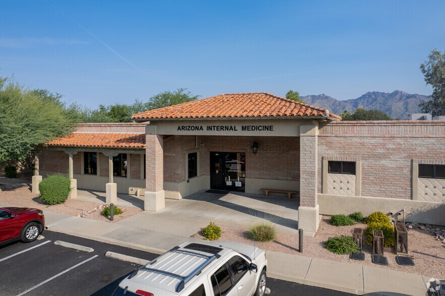 More Photos Of 1951 N Wilmot Rd, Tucson Medical For Sale