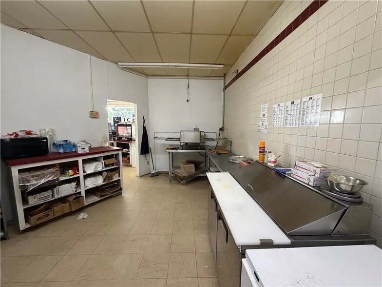 More Photos Of 822 Highway 74, Wesley General Retail For Sale
