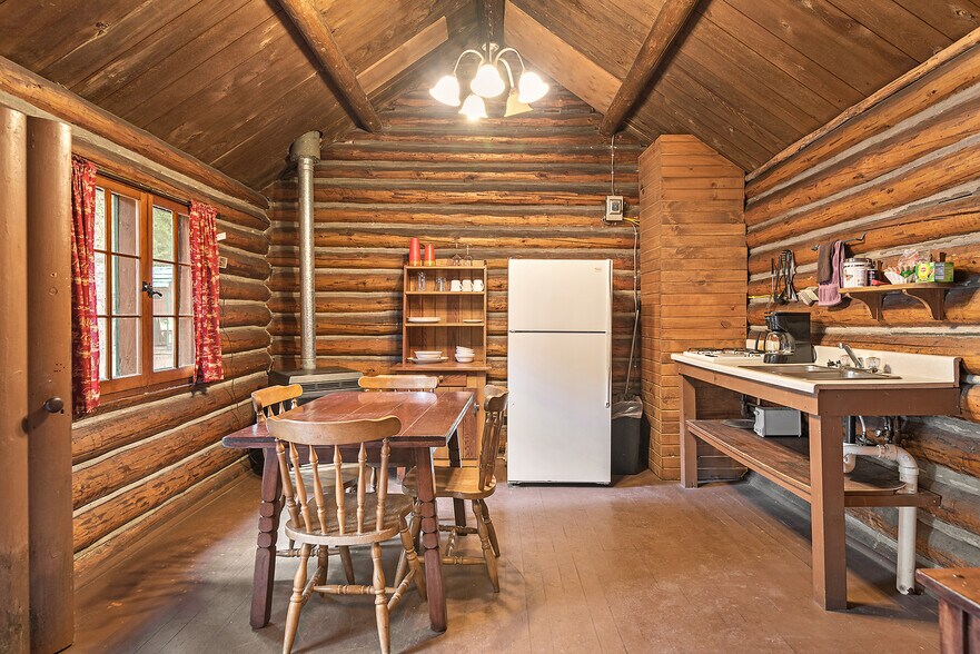 More Photos Of 21381 US Highway 85, Lead Hotel For Sale