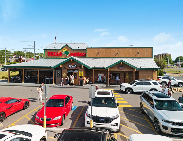 More Photos Of 2005 N Roan St, Johnson City Restaurant For Sale
