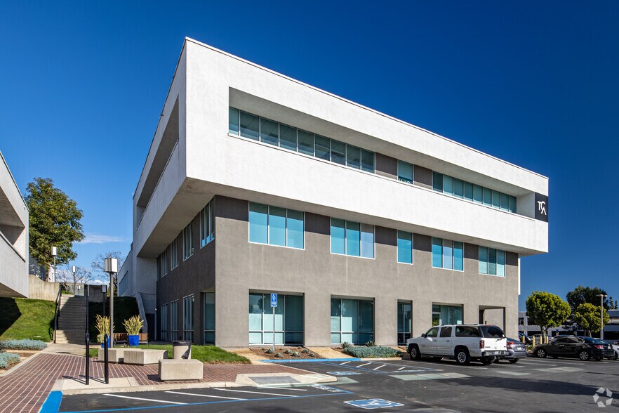 More Photos Of 19772 MacArthur Blvd, Irvine Unknown For Lease