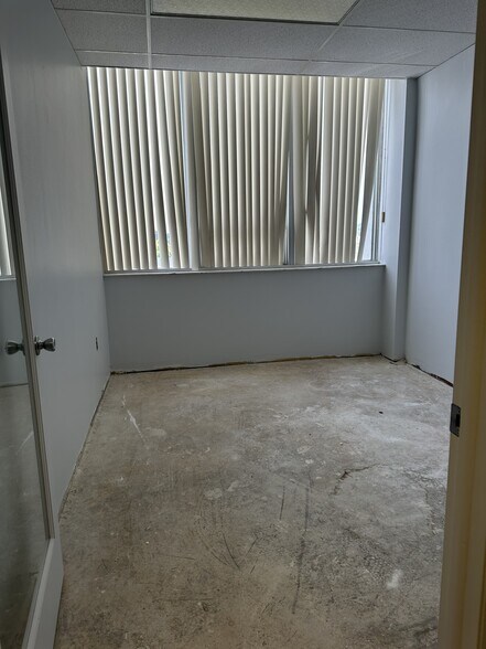 More Photos Of 2455 E Sunrise Blvd, Fort Lauderdale Loft Creative Space For Sale