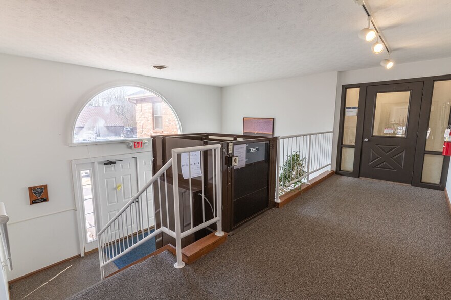 More Photos Of 1130 Vester Ave, Springfield Medical For Lease