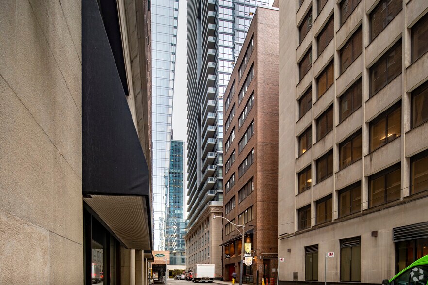 More Photos Of 56 Temperance St, Toronto Office For Lease