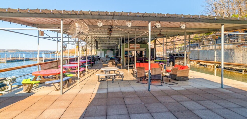 More Photos Of 364 Galley Rd, Camdenton Restaurant For Sale