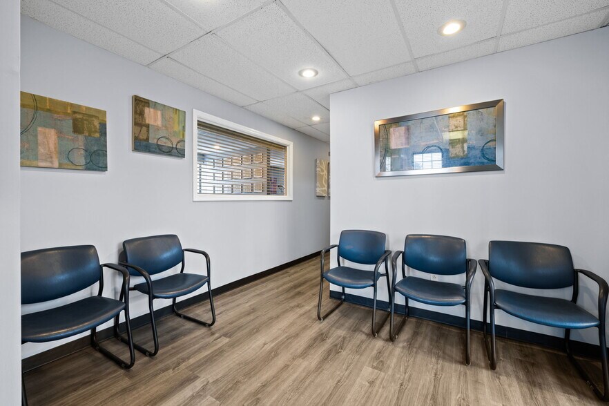 More Photos Of 4171-4193 Crescent Dr, Saint Louis Medical For Sale