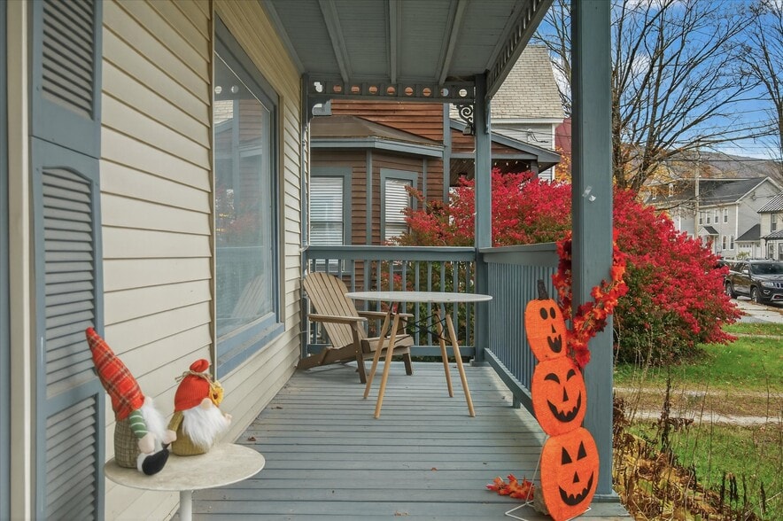 More Photos Of 61 Pleasant St, Ludlow Apartments For Sale