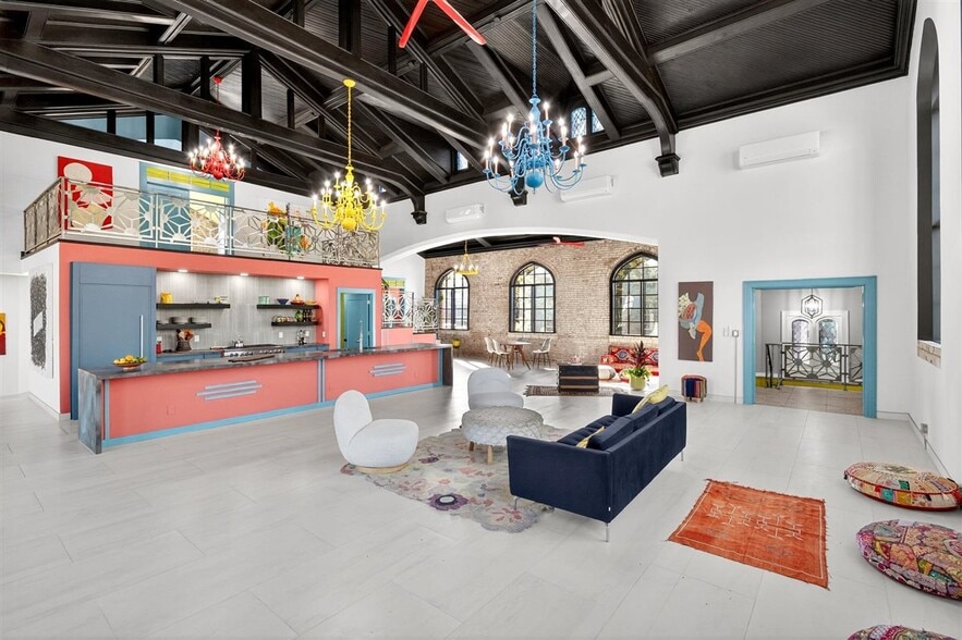 More Photos Of 1034 S Kingshighway Blvd, Saint Louis Office For Sale