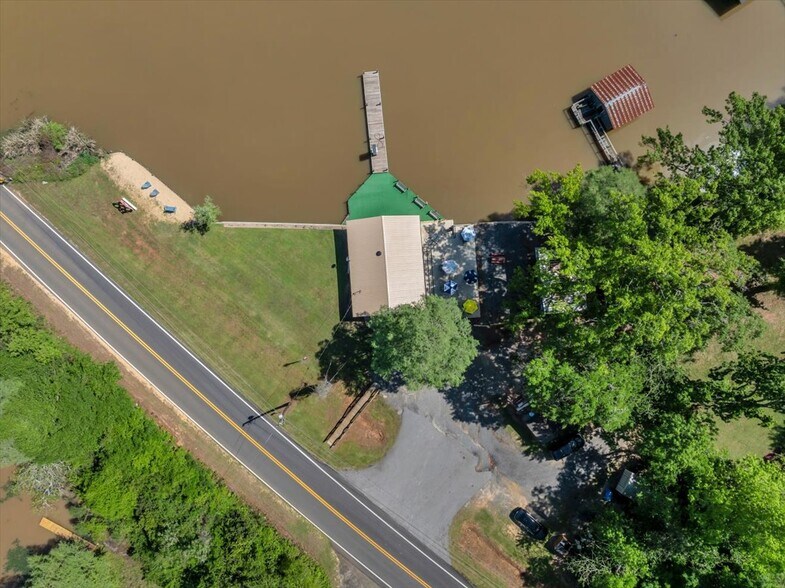 More Photos Of 3077 Lamar Rd, Cobb Restaurant For Sale