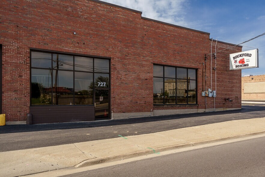 More Photos Of 727 1st Ave, Rockford Industrial For Sale
