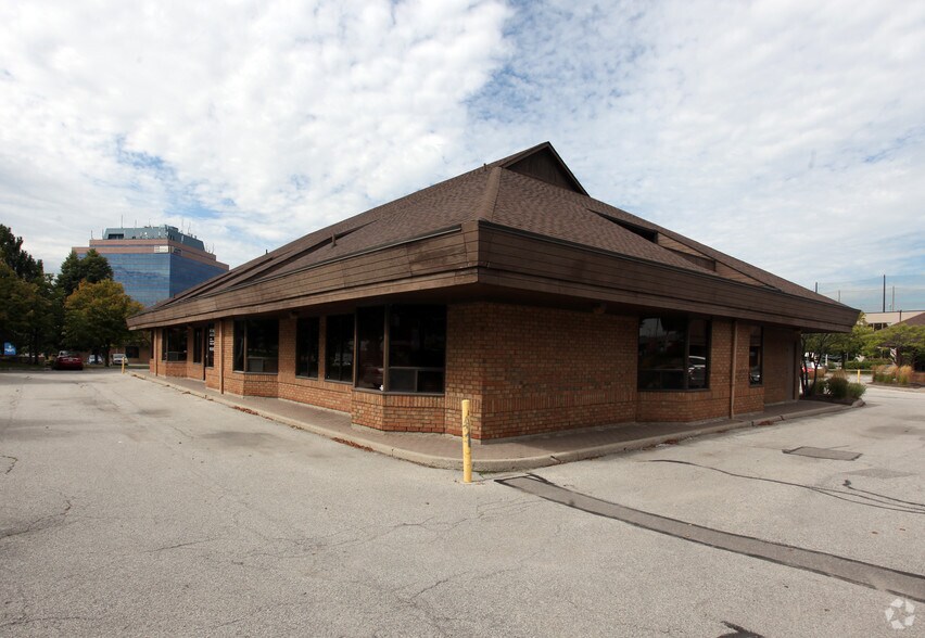 More Photos Of 5 Director Ct, Vaughan Unknown For Lease