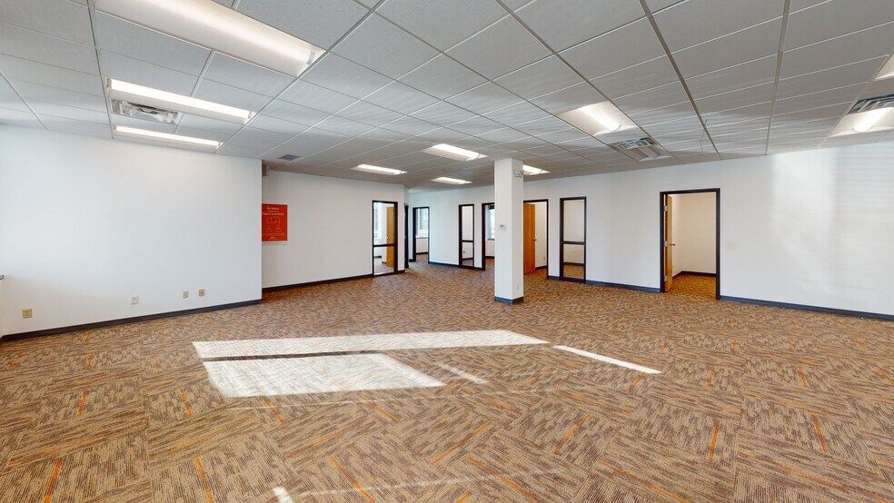 More Photos Of 2348 SW Topeka, Topeka Office For Lease