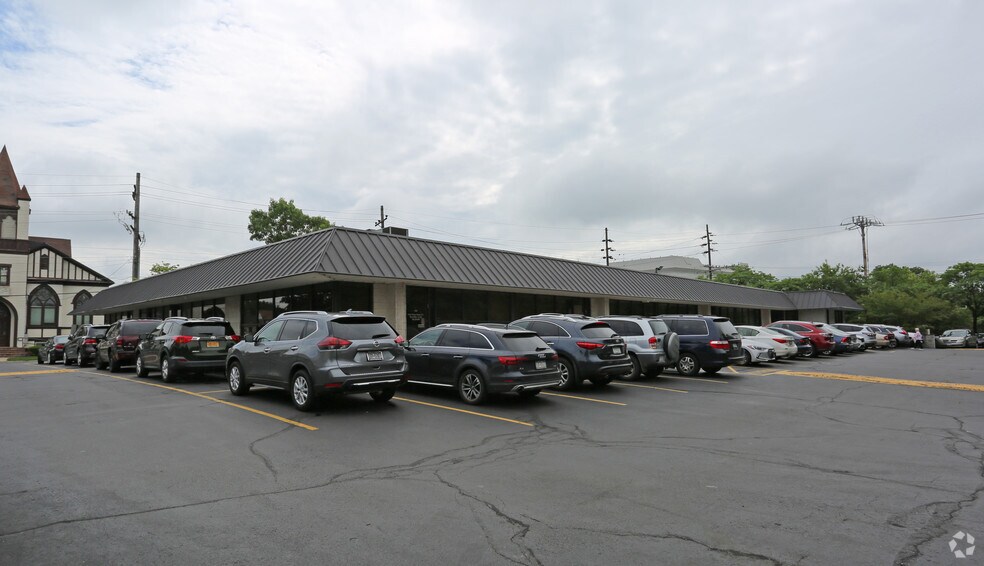 More Photos Of 290 Central Ave, Lawrence Coworking Space