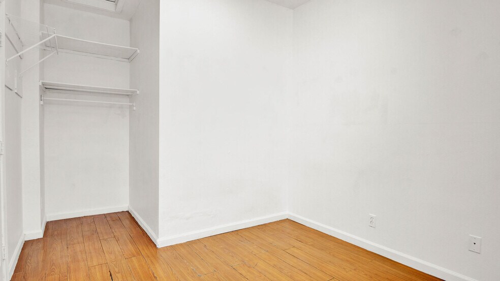 More Photos Of 6072 York Blvd, Los Angeles Storefront Retail Residential For Sale