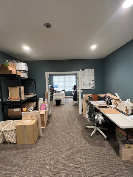 More Photos Of 3025 Beyer Blvd, San Diego Warehouse For Lease