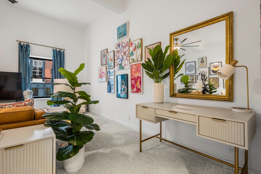 More Photos Of 9-13 Broadway St, Asheville Storefront Retail Office For Sale