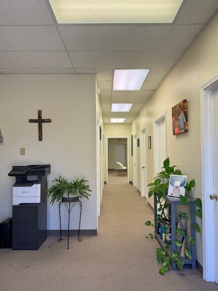 More Photos Of 585 Tennessee Gas Rd, Greenville Office For Sale