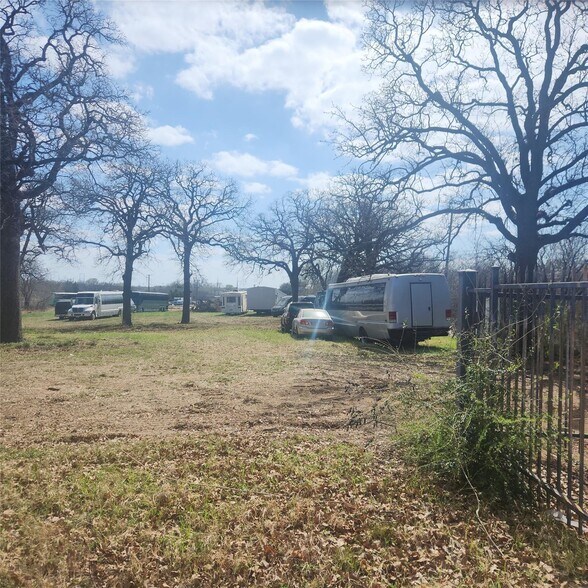 More Photos Of 725 N Walton Walker Blvd, Irving Land For Sale