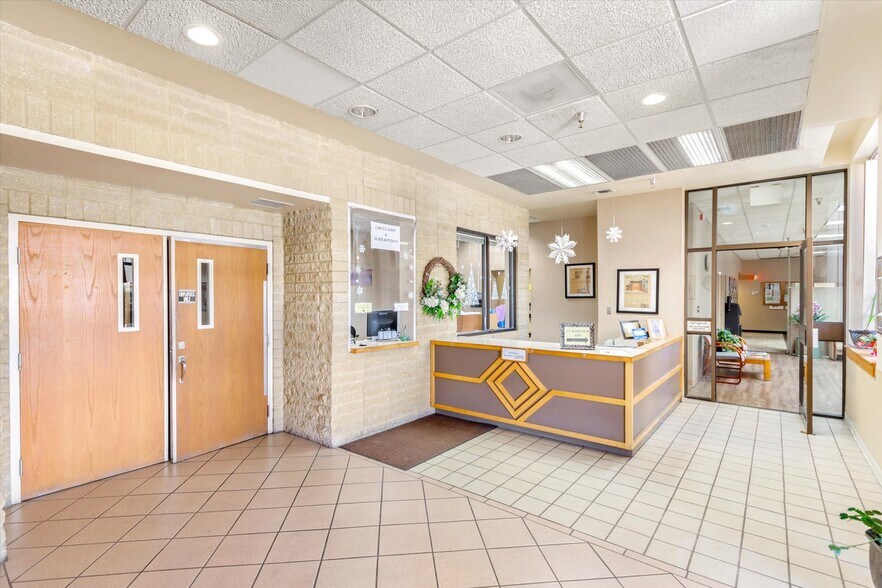 More Photos Of 1825 St Johns Ave, Palatka Office For Sale