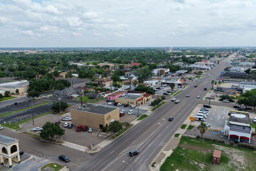 More Photos Of 600 S Closner Blvd, Edinburg Office For Sale