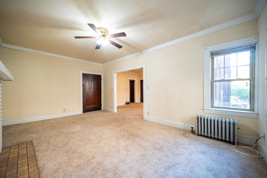 More Photos Of 12491-12497 Cedar Rd, Cleveland Apartments For Sale