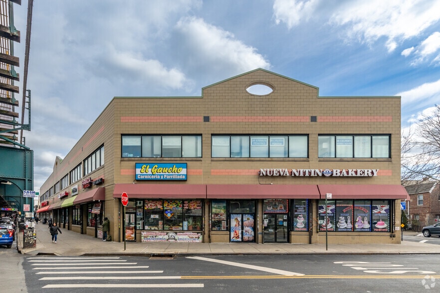 More Photos Of 9316 Roosevelt Ave, Jackson Heights Storefront Retail Office For Lease