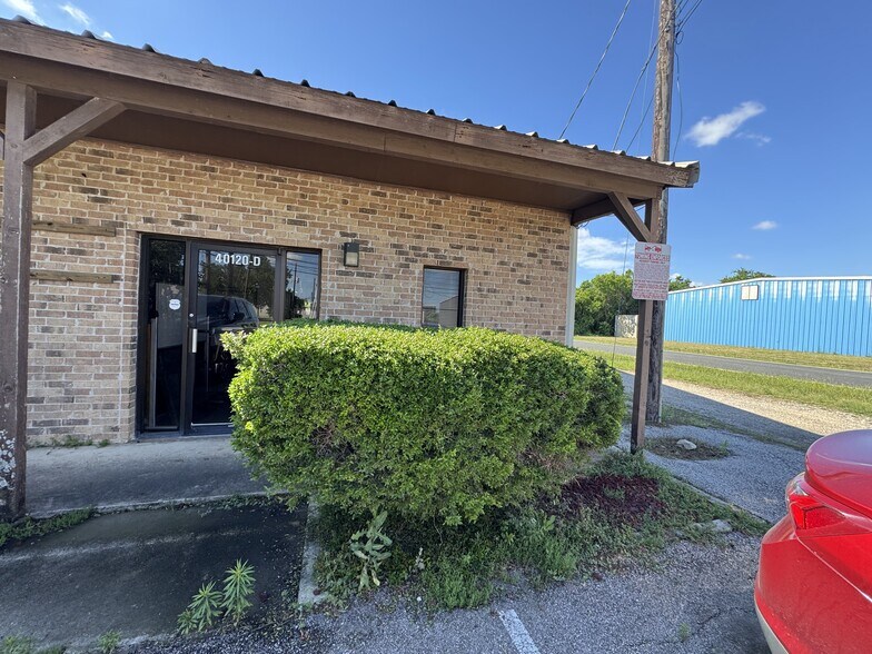 More Photos Of 40120 Industrial Park Cir, Georgetown Warehouse For Sale