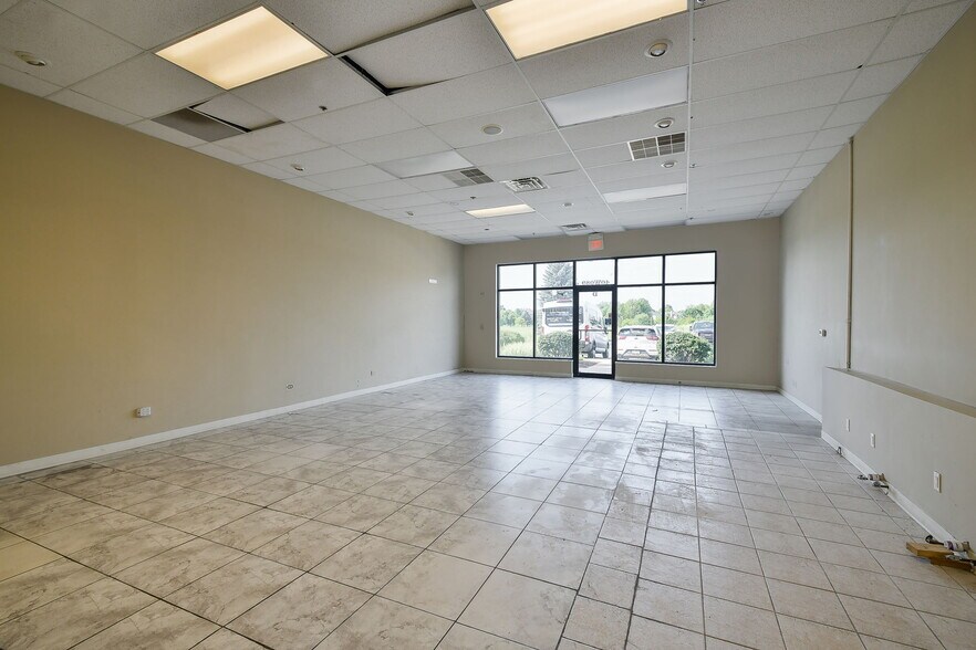 More Photos Of 40W089 Il Route 64, Campton Hills General Retail For Lease