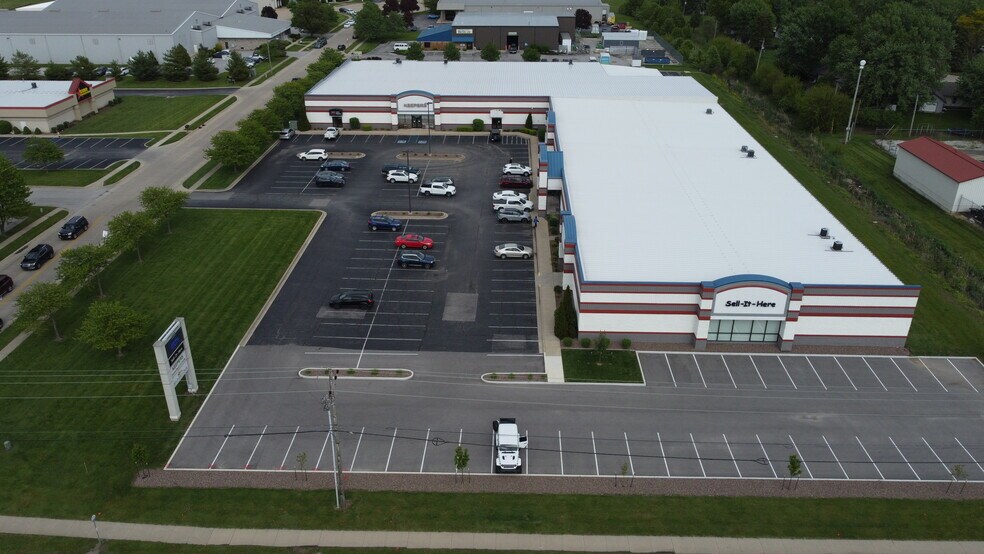 More Photos Of 3805 Fortune Dr, Lafayette Storefront For Sale