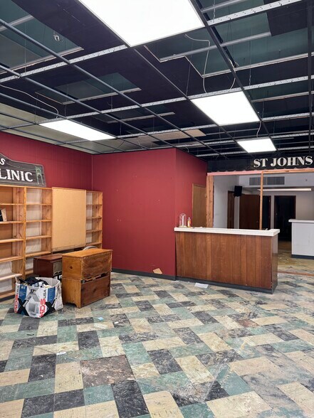 More Photos Of 8523-8527 N Lombard St, Portland Storefront Retail Office For Sale