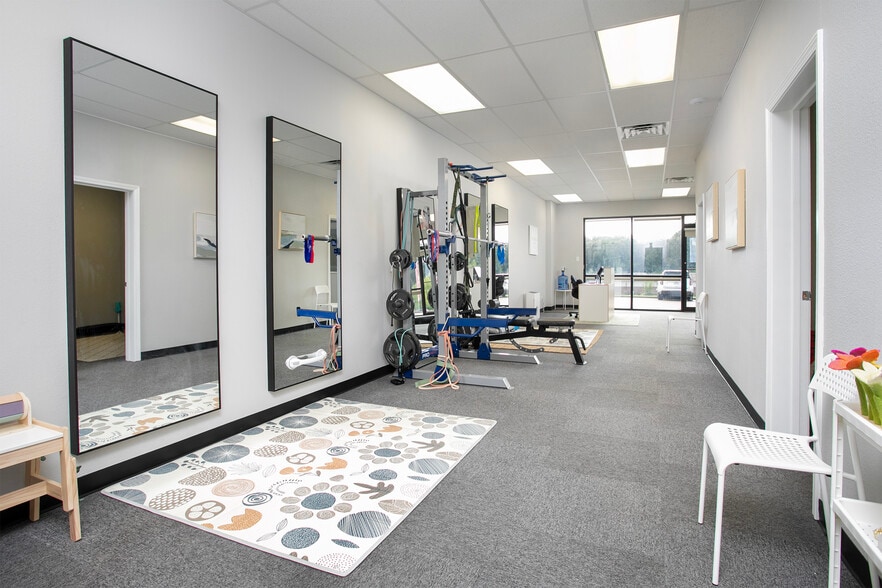 More Photos Of 16637 Old Jacksonville Hwy, Tyler Storefront Retail Office For Lease