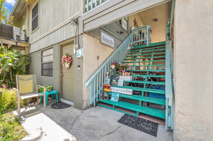 More Photos Of 1803 Gulf Blvd, Indian Rocks Beach Hotel For Sale
