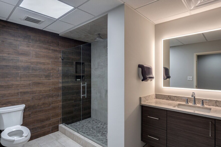 More Photos Of 195 King Ave, Athens Medical For Lease