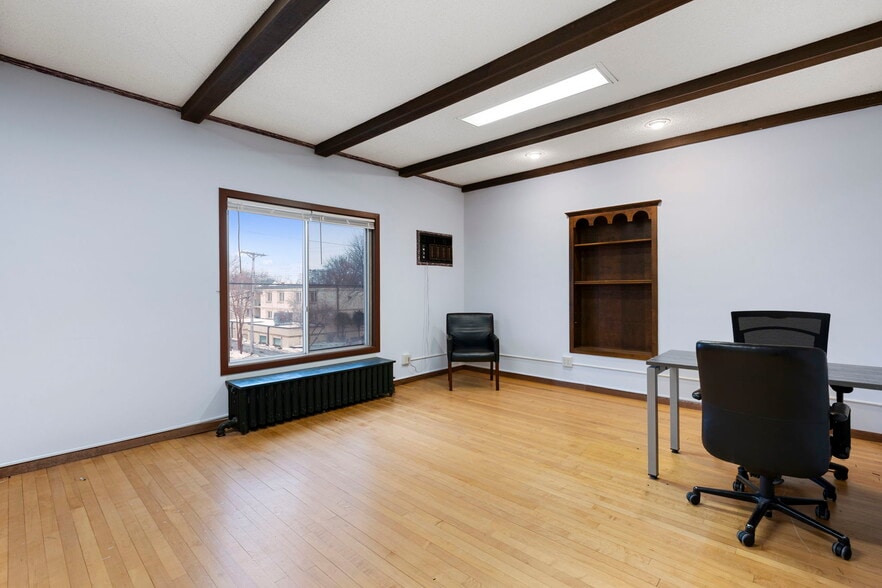 More Photos Of 3040 Lyndale Ave S, Minneapolis Office For Sale