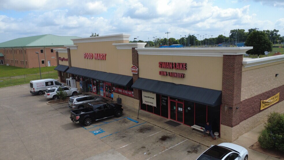 More Photos Of 1400 Swan Lake Rd, Bossier City Convenience Store For Lease