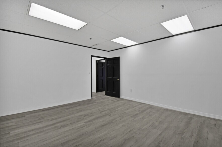 More Photos Of 233 E Bay St, Jacksonville Office For Lease