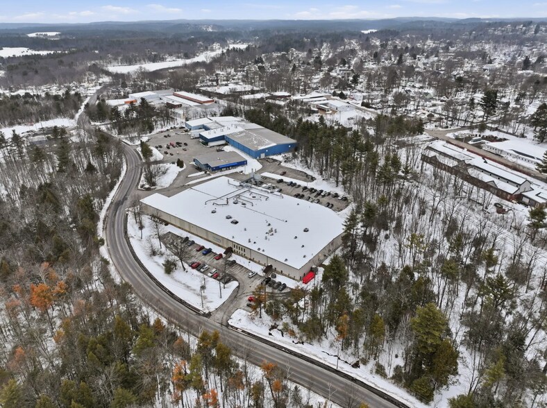 More Photos Of 164 Fredette St, Gardner Manufacturing For Lease