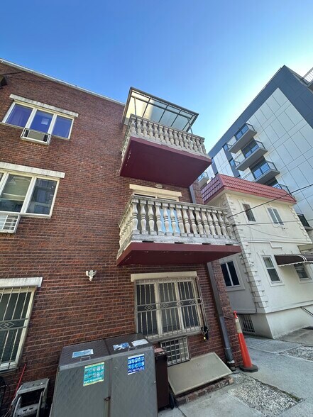 More Photos Of 43-26 53rd St, Woodside Apartments For Sale