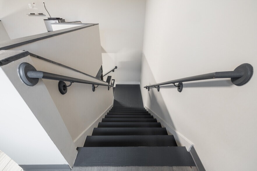 More Photos Of 1435 FM 1463 Rd, Katy Showroom For Lease