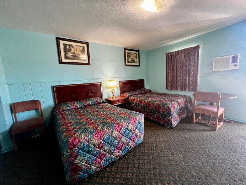 More Photos Of 1717 Cornhusker Hwy, Lincoln Hotel For Sale