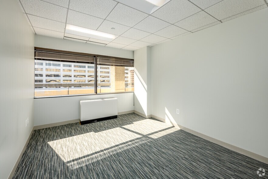 More Photos Of 4520 East West Hwy, Bethesda Office For Lease