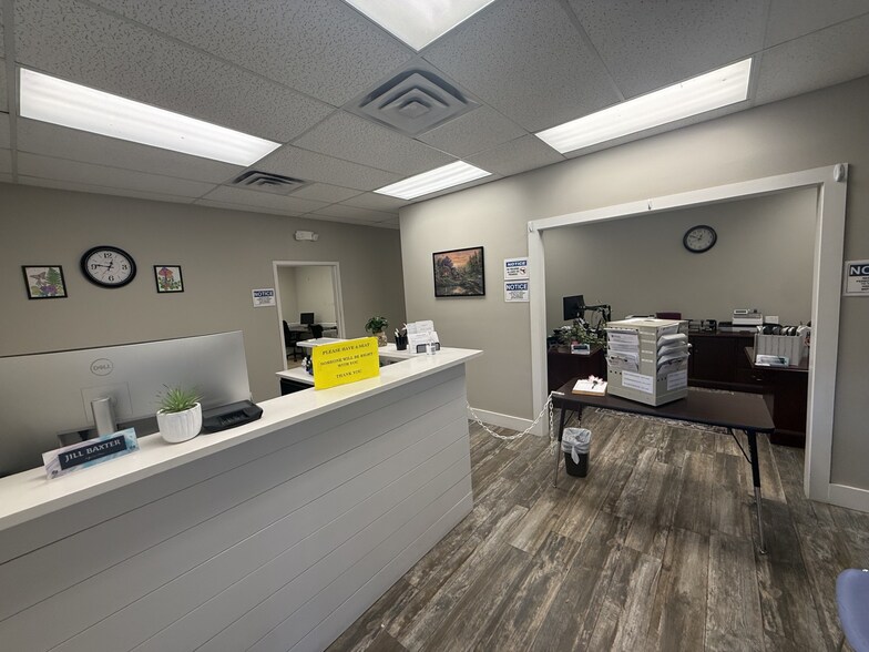 More Photos Of 2318 Pass Rd, Biloxi Office Residential For Lease