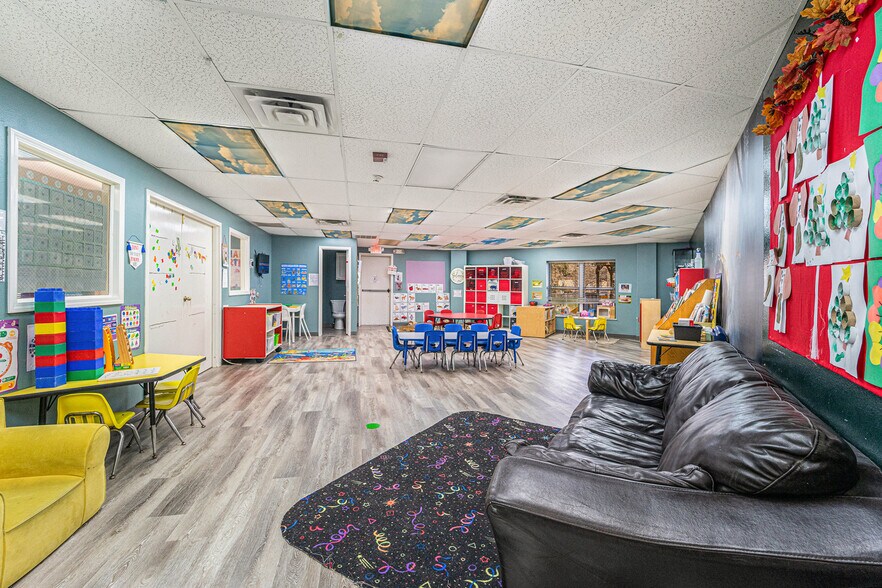 More Photos Of 3421 E Walnut St, Pearland Daycare Center For Sale