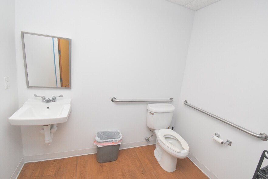 More Photos Of 234-240 Copeland St, Quincy Medical For Lease