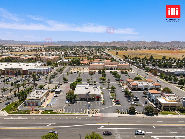 More Photos Of W Florida Ave & Kirby St, Hemet Land For Lease
