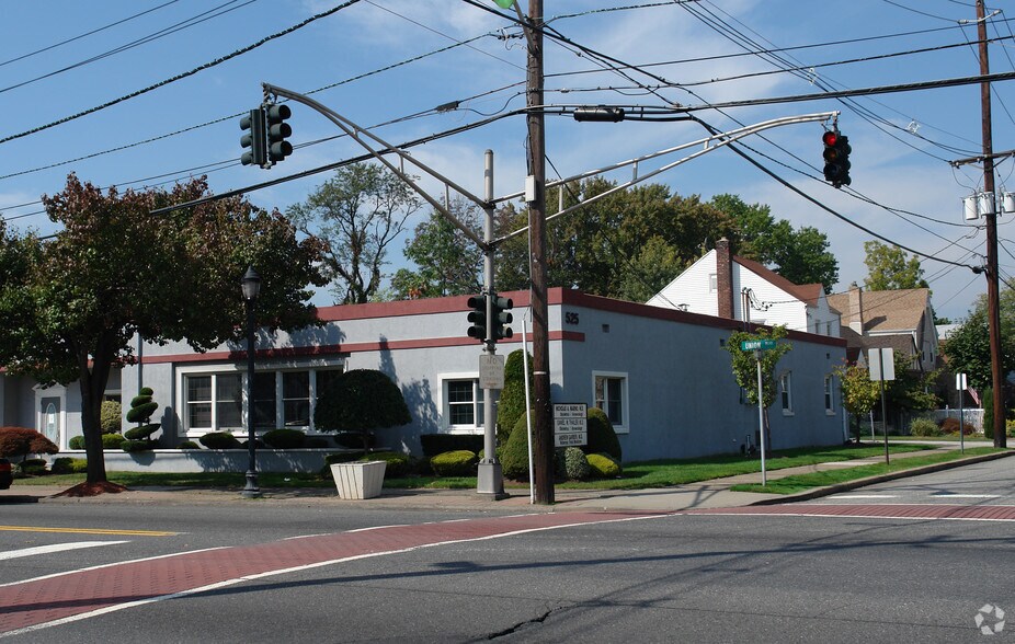 More Photos Of 525 Union Blvd, Totowa Medical For Lease